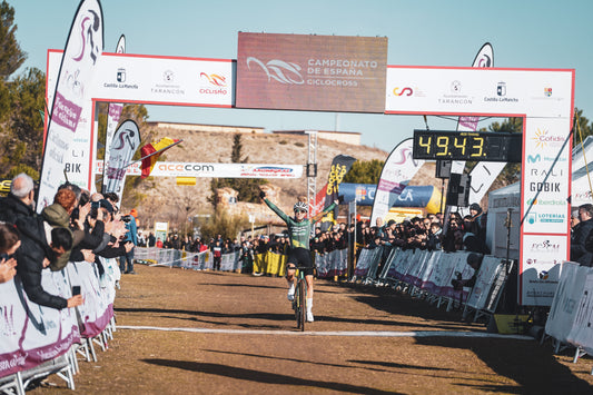 La MMR Simun reina en el barro: Éxito rotundo en los Campeonatos de España de Ciclocross